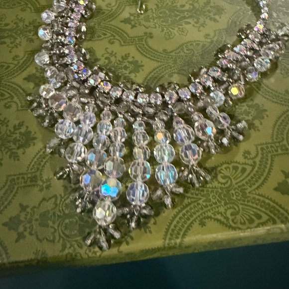 The MOST AMAZING piece of Vintage costume Jewelry ever. - Picture 9 of 15